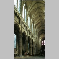 Soissons, Kathedrale, Langhaus, Blick von SW, Foto Heinz Theuerkauf_ShiftN.jpg
